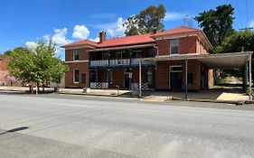 Gold Reef Adelong